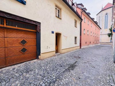 Charmante Maisonette-Wohnung mit Galerie in bester Altstadtlage von Regensburg