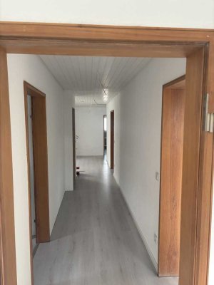 Geräumige 3-Zimmer-DG Wohnung in Tauberbischofsheim