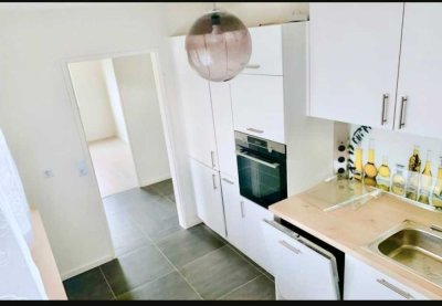 Neuwertige Helle Wohnung _ 3 Zi. Balkon mit Panoramablick über Schwäbisch Gmünd, Bezug absofort