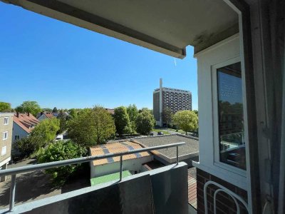 Schöne Wohnung mit großzügigem Bad
