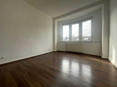+++ Renovierte Unmöblierte Wohnung in Offenbach am Main +++