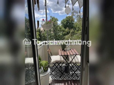 Tauschwohnung: Suche drei Zimmer Wohnung, Biete zwei Zimmer Wohnung