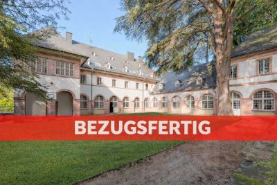 Repräsentatives Obergeschoss mit Loggia – Großzügigkeit trifft Architektur