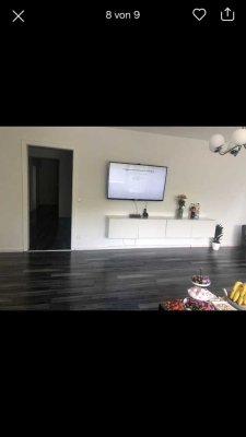 Exklusive vollständig renovierte 3-Zimmer Wohnung mit Balkon in Baden-Baden Oos