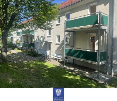 Wohnen in traumhaft ruhiger Lage! Top sanierte Wohnung mit großem Balkon!