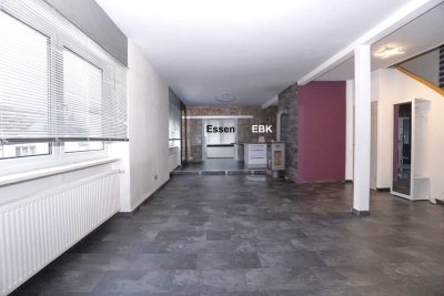 Geräumiges EFH ohne Garten mit gr. Terrasse, Balkon, Garage