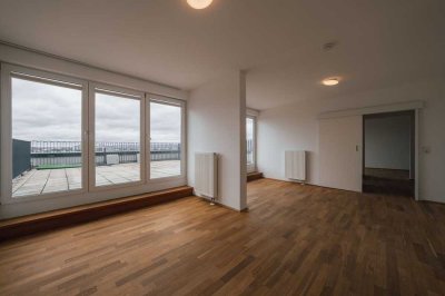 Moderne Penthouse-Wohnung mit atemberaubendem Stadtblick in Frankfurt am Main