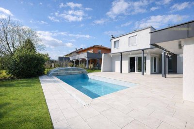 Großzügiges Architektenhaus mit Pool in LKH-Nähe #Zentrumsnähe #Annabichl #Wohlfühlen