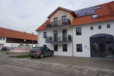 2 Zimmer Erdgeschoß Wohnung mit EBK in Penzing
