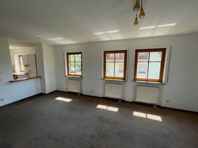 Gepflegte Maisonette-Wohnung mit drei Zimmern und Balkon in Feldkirchen