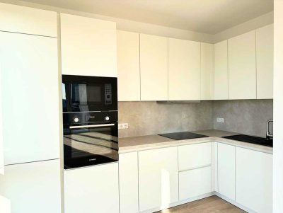 Zentral in Langen – Modernes 2-Zimmer-Penthouse mit EBK & Balkon