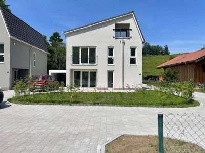 Familienfreundliches Zuhause mit großem Garten – Natur und Stadt in perfekter Balance
