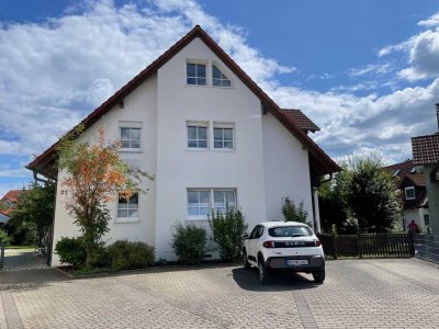 Wunderschöne 3 Zi Neubau Wohnung mit Terrasse