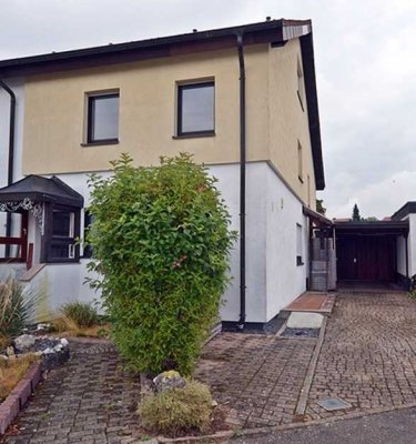 Einfamilien-Reihenhaus mit extravagantem Grundriss in Top-Wohnlage
