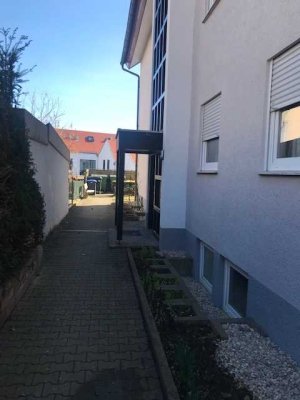 Erstbezug nach Sanierung! Schöne Drei Zimmer Wohnung in Markgröningen Stadtmitte