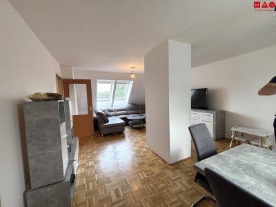 Urbanes Wohnen in zentraler Lage - grüner Innenhof - schöner und praktischer Schnitt - Dachgeschoss - erstklassige Infrastruktur!