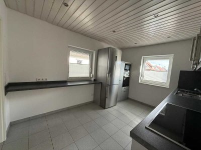 Einfamilienhaus in ruhiger Lage mit EBK und schönem Garten in Kusterdingen