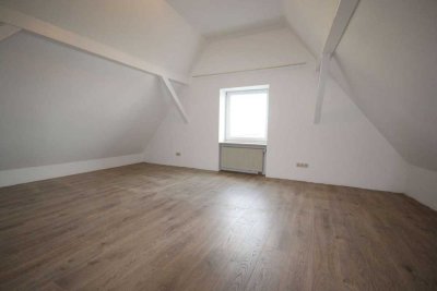 Katip | charmante 1-ZKB Dachgeschosswohnung in Lechhausen *ab sofort