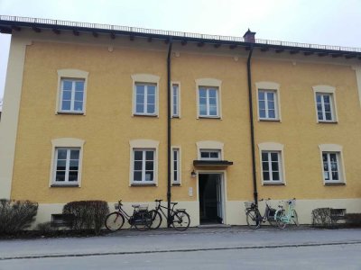 Liebevoll sanierte 2-Zimmer Wohnung in der "Alten Kolonie" in Augsburg Göggingen