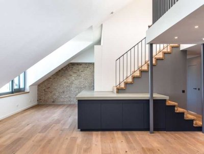 HOMESK - Exklusive Penthouse-Wohnung im DG inkl. Stellplatz in Schöneberg