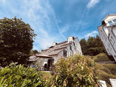 Helle Eigentumswohnung mit Terrasse, Garten und Fernblick