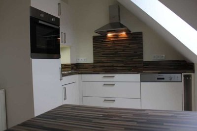 Freiwerdende Galeriewohnung zur Kapitalanlage mit Einbauküche und Balkon