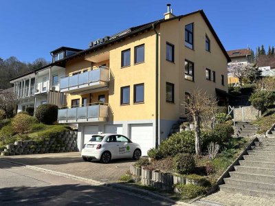 Gemütliche 3-Zimmer-Wohnung mit großem Balkon und Kaminofen in Lörrach