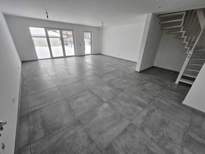 Energieeffizientes Reihenendhaus in ruhiger Top-Lage, 4 Zi, 2 Bäder, SP, Stromersparnis durch PVA!