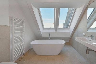 MAI-HIGH-SONETTE >> Moderne Duplex-Wohnung mit lichtdurchfluteten Räumen >> DACHTERRASSE