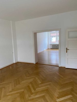 Komfortable 5 Zi Wohnung in Toplage