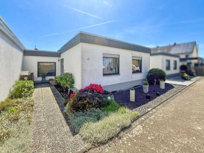 Charmanter Bungalow mit kleinem sonnigen Garten und Garage in Buschhoven