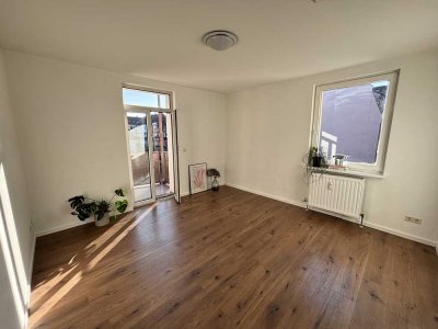 Erstbezug nach Renovierung - 1-Zimmer-Wohnung mit EBK, Waschmaschine & Balkon - Sofort verfügbar