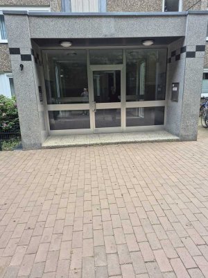 2-Zimmer-Wohnung mit EBK in Bensberg