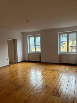 Top Wohnung mit 117m², Ost-Süd-West ausgerichtet! Blick auf Garten!