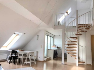 Nürnberg lichtdurchflutete exkl. Oase, DG, mit 2 Loggien, Küche