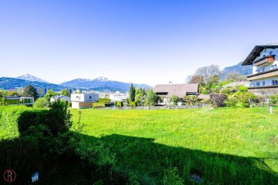 Helle Garconniere mit sonnigem Balkon, renoviertem Badezimmer und Blick auf Blumenwiesen in Arzl