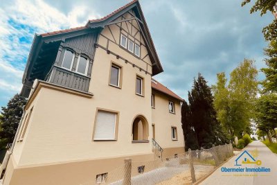 Hochwertig sanierte Altbauwohnung mit großzügigem Balkon