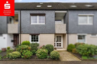 Bremen - Osterholz/Tenever: Großes Reihenmittelhaus mit überdachter Terrasse und Garage