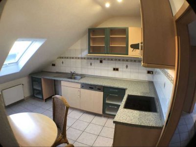 Gemütliche Wohnung im Dachgeschoss mit tollem Ausblick + Badewanne