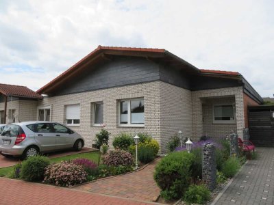 *Bad Nenndorf* helle, gepflegte DHH mit schönem Garten