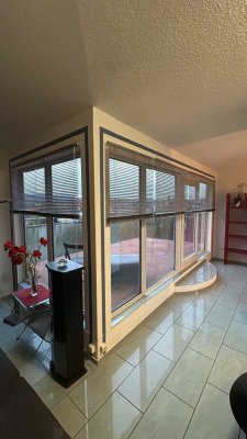 Attraktive 4-Zimmer Penthouse Wohnung mit Balkon in Kassel