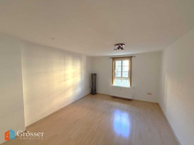 schöne 1 Zimmer Wohnung mit Garagenplatz