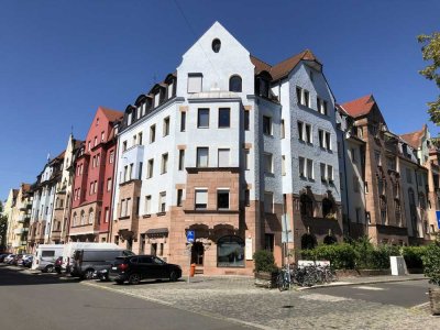5-Zimmer Wohnung mit Balkon im 2. OG in Nürnberg-Galgenhof