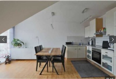 Schöne 2-Zimmer-DG-Wohnung mit Balkon und Einbauküche in Altusried / Bayern