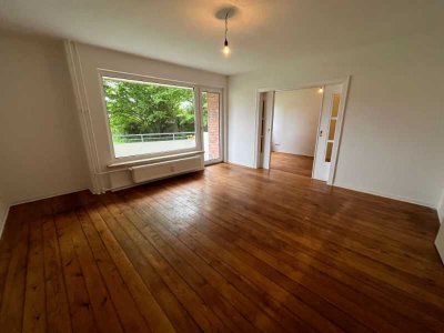 * Nachmieter gesucht für geräumige 4-Zimmer-Wohnung mit Balkon *