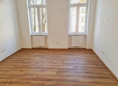 Sanierte Zimmer/Küche Altbauwohnung - bis Ende 2026 vermietet - als Anlageobjekt, zur Vorsorge für alle Fälle oder als kompakte Erstwohnung perfekt geeignet.