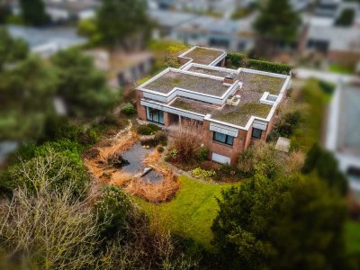 Einfamilienhaus mit Einliegerwohnung und guter Substanz im beliebten Dichterviertel!