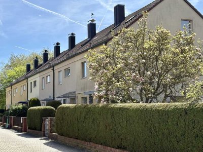 Sonniges Eckreihenhaus mit Pool in Schwabach privat zu verkaufen
