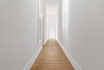 Sanierte 3-Zimmerwohnung, Belgisches Viertel, Denkmalhaus mit 4 m hohen Decken
