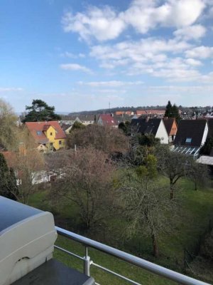 Exklusives Penthouse mit Balkon & Designküche – nur bei Einzug bis 01.08. günstiger!